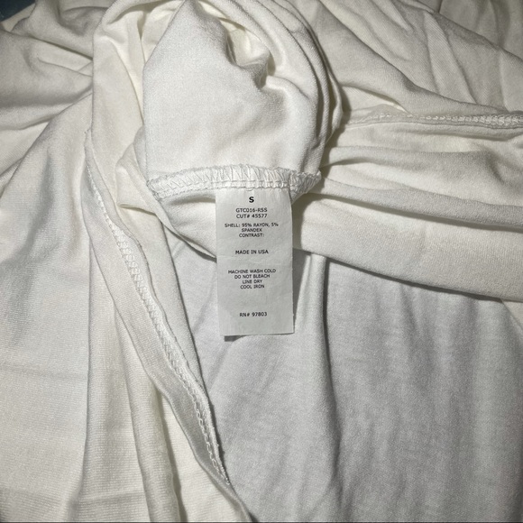 Women’s Green Envelope Lace Yoke Blouse - Picture 10 of 12